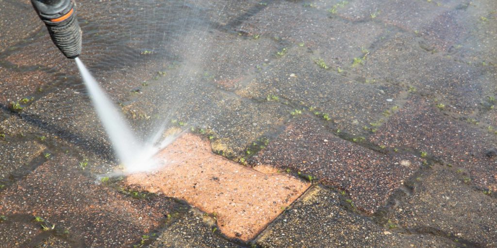 Expert Pressure Washing Care for Hilliard Ohio Homes and Patios